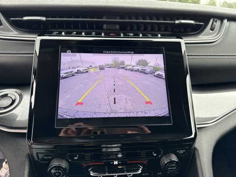 Used 2023 Jeep Grand Cherokee Laredo w/ Luxury Tech Group I image 31