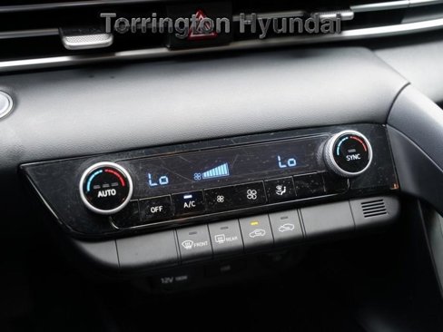 Used 2022 Hyundai Elantra SEL w/ Cargo Package image 22