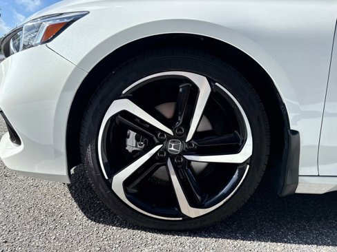 Used 2022 Honda Accord Sport image 9