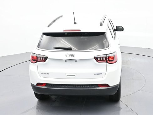 Used 2023 Jeep Compass Latitude w/ Convenience Group image 21
