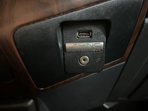 Used 2011 Ford F350 Lariat w/ Lariat Interior Pkg image 23