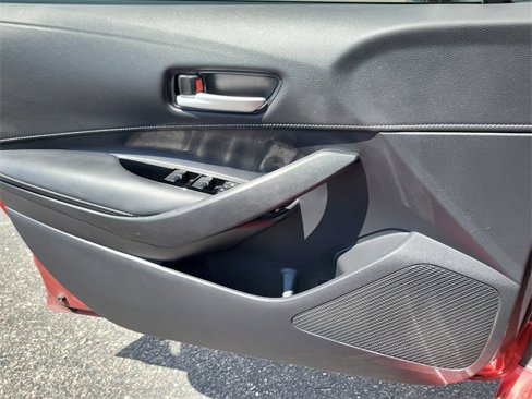 Used 2023 Toyota Corolla SE image 19