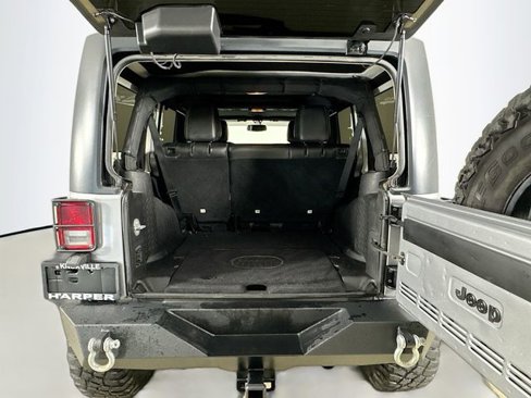 Used 2016 Jeep Wrangler Unlimited Sahara w/ Dual Top Group image 23