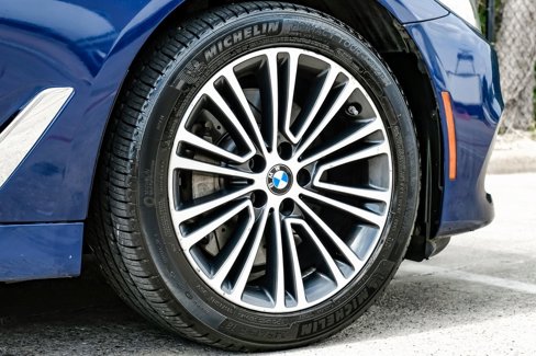 Used 2018 BMW 530i xDrive image 64