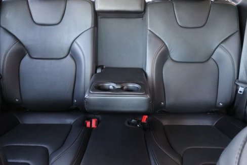 Used 2019 Jeep Cherokee Limited image 41