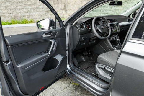 Used 2020 Volkswagen Tiguan S image 22
