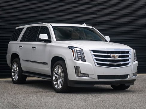 Used 2020 Cadillac Escalade Luxury image 7