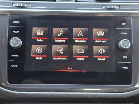 Used 2023 Volkswagen Tiguan SE R-Line image 19