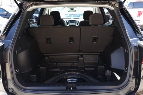 Used 2021 Chevrolet Equinox LS image 16