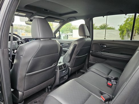 Used 2021 Honda Passport Elite image 12
