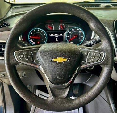 Used 2018 Chevrolet Equinox LS image 12