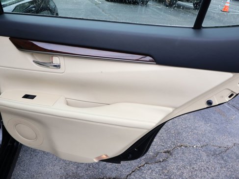 Used 2013 Lexus ES 350 image 16