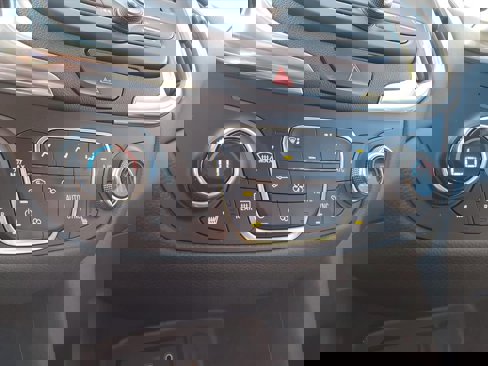 Used 2021 Chevrolet Equinox LT image 17