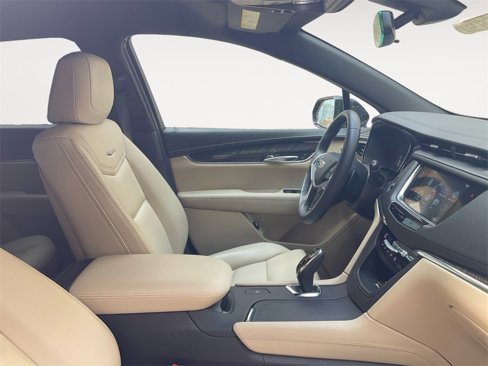 Used 2017 Cadillac XT5 FWD image 15