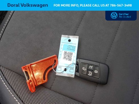 Certified 2023 Volkswagen Taos SE image 32