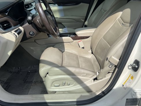 Used 2013 Cadillac XTS Premium image 14