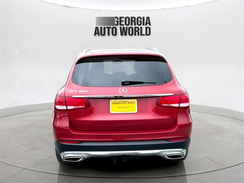 Used 2019 Mercedes-Benz GLC 300 image 4