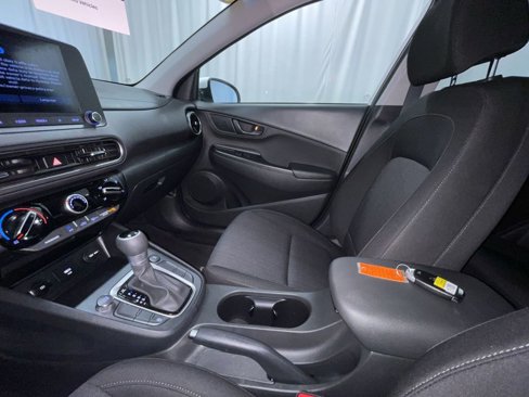 Used 2023 Hyundai Kona SEL image 4
