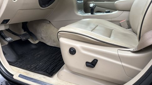Used 2015 Jeep Grand Cherokee Overland image 11