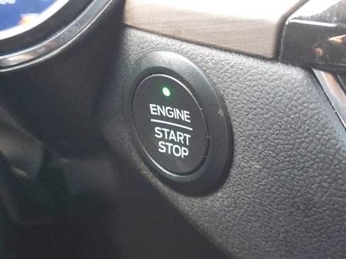 Certified 2020 Ford Escape Titanium image 25