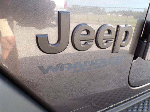 Used 2020 Jeep Wrangler Unlimited Sport image 17