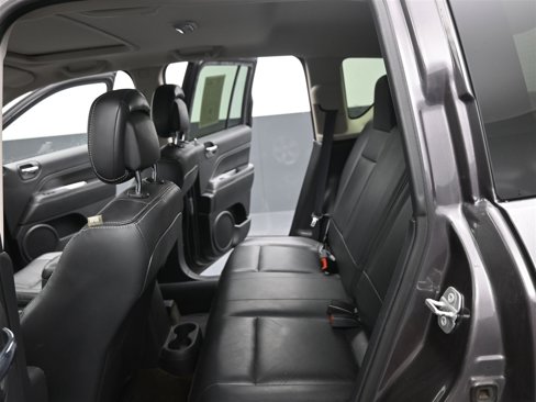Used 2015 Jeep Compass 4WD image 11