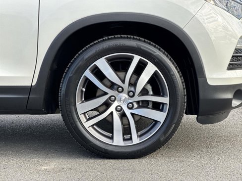 Used 2017 Honda Pilot Elite image 44