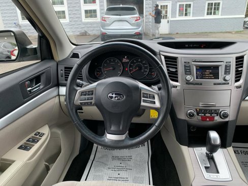 Used 2014 Subaru Legacy 2.5i Premium image 16