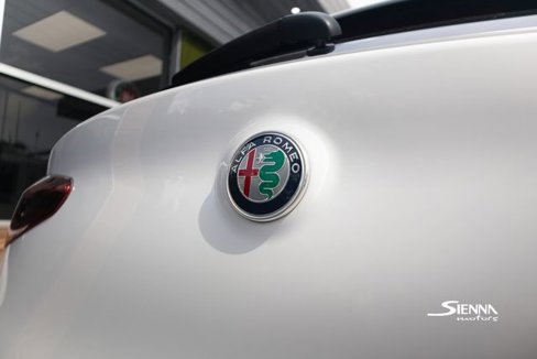 Used 2020 Alfa Romeo Stelvio image 12