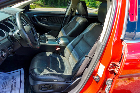 Used 2010 Ford Taurus SHO image 20