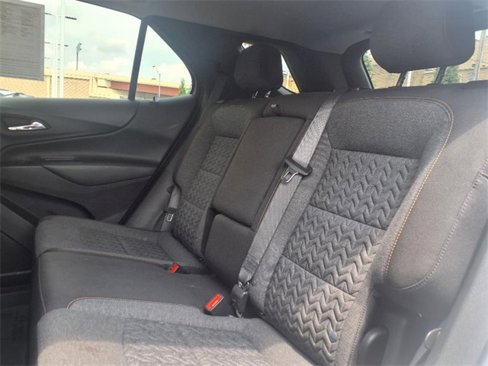 Used 2023 Chevrolet Equinox LT image 5