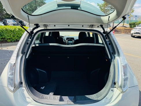 Used 2016 Nissan Leaf SV image 18