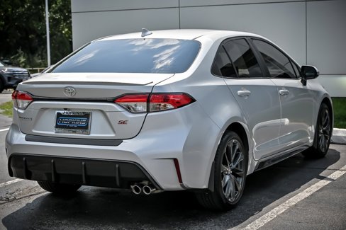Used 2023 Toyota Corolla SE image 11