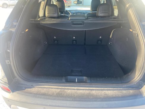 Used 2019 Jeep Cherokee Limited w/ Luxury Group image 14