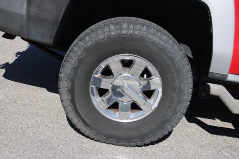 Used 2009 HUMMER H3T Luxury image 24