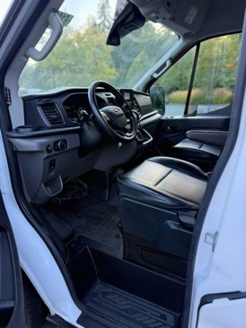 Used 2022 Ford Transit 250 Medium Roof image 6
