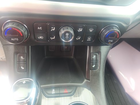Used 2017 GMC Acadia SLT image 24