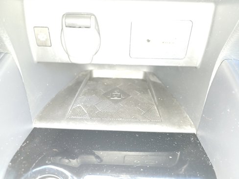 Used 2024 Nissan Versa SV w/ Trunk Package image 24