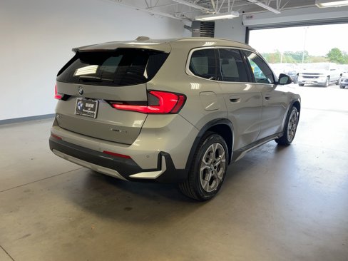 Used 2025 BMW X1 xDrive28i image 9