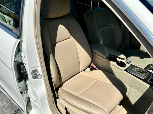 Used 2013 Mercedes-Benz C 300 4MATIC Sedan w/ Multimedia Pkg image 17