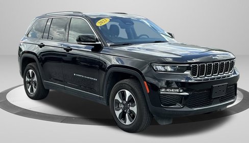 Used 2023 Jeep Grand Cherokee 4WD 4xe image 3