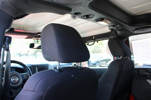 Used 2014 Jeep Wrangler Unlimited Sport image 33