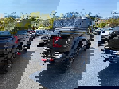 Used 2020 Jeep Gladiator Rubicon image 3