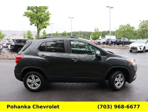 Used 2020 Chevrolet Trax LT w/ Driver Confidence Package image 8