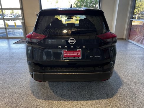 Used 2024 Nissan Rogue SV image 6
