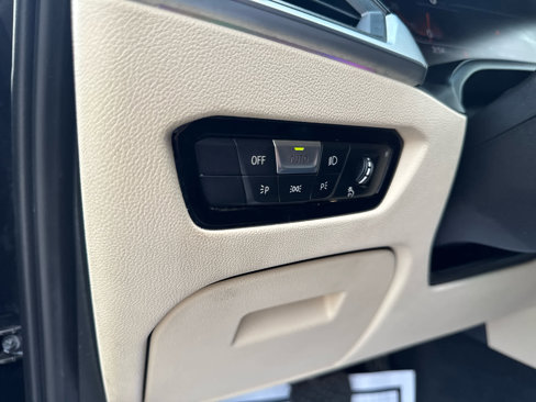 Used 2021 BMW 330i xDrive Sedan image 18