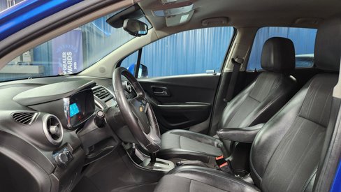 Used 2016 Chevrolet Trax LT w/ LT Convenience Package image 7