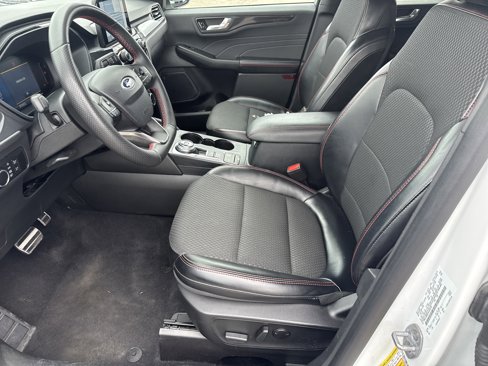 Used 2023 Ford Escape ST-Line image 5