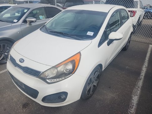 Used 2013 Kia Rio SX image 3