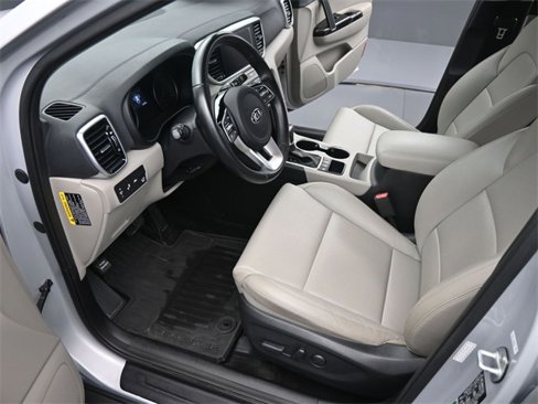 Used 2020 Kia Sportage EX image 9